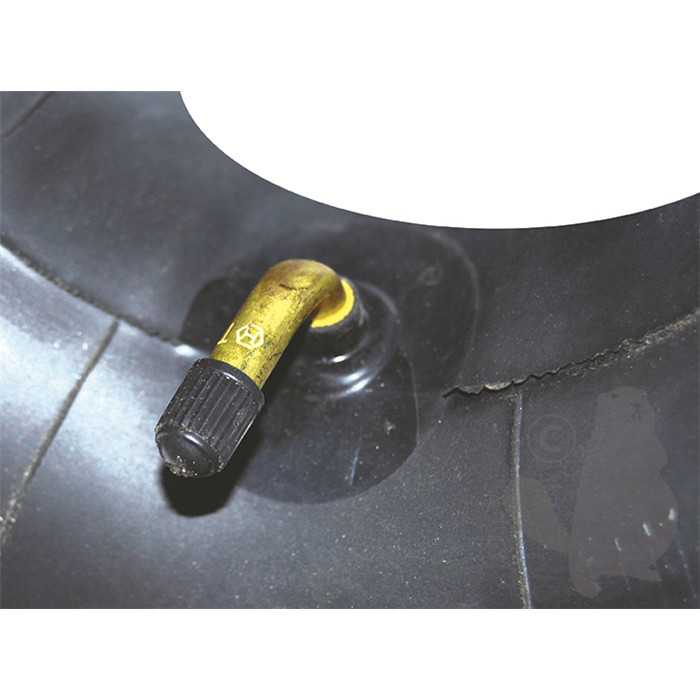 Chambre à  air SHAK valve coudée - Dimensions: 16 x 650-8, 16 x 750-8, 18 x 650- 8