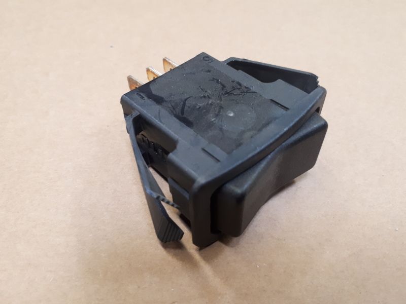 commutateur, B24-100