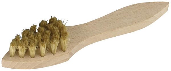 [57] Brosse chaussures à cirage