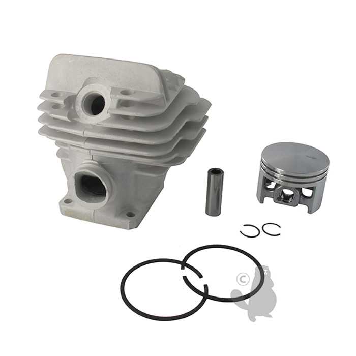 [11210201208] Cylindrée complète avec trou pour décompresseur diam : 44mm adaptable pour STIHL 026 et MS260. Rempl, 5702544, 570-2544, 11210201203